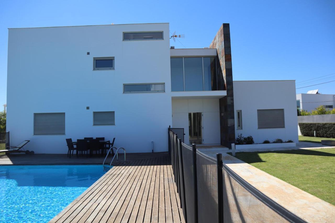 Villa Dos Salgados, 5Bdr, Beach Front, Near Salgados Golf Club 吉亚 外观 照片